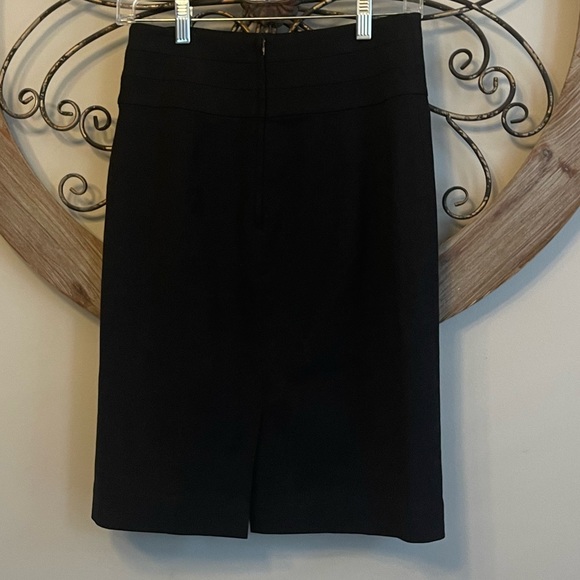 H & M Black Skirt - Picture 2 of 9